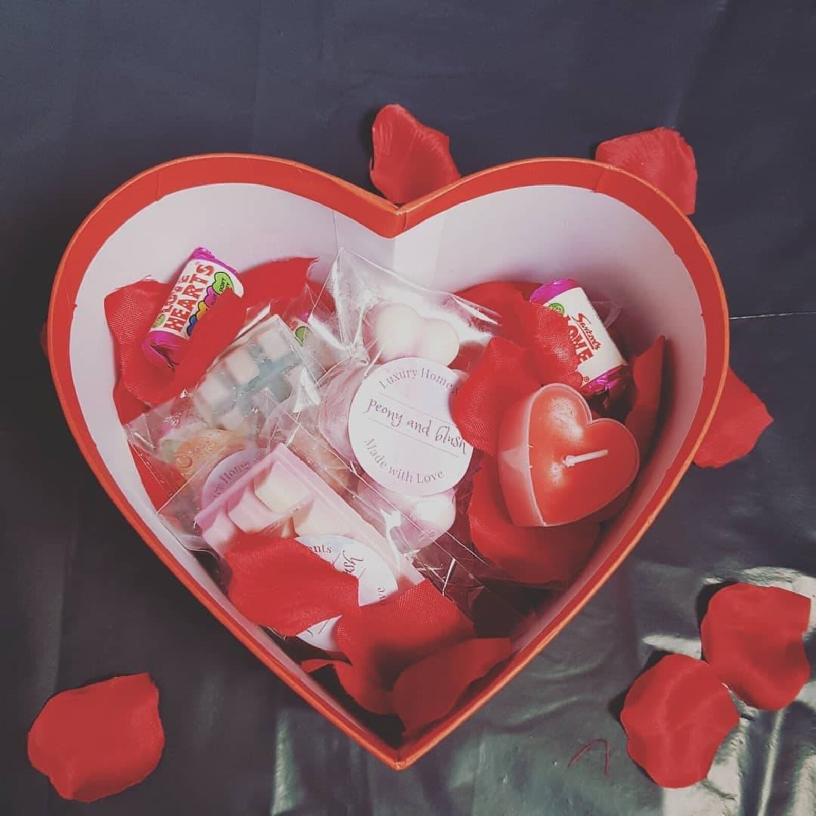 Valentines designer wax melt love hear boxes | Etsy