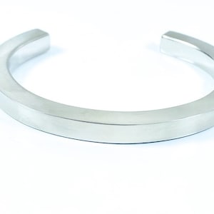 Men&#39;s Stainless Steel Bangle