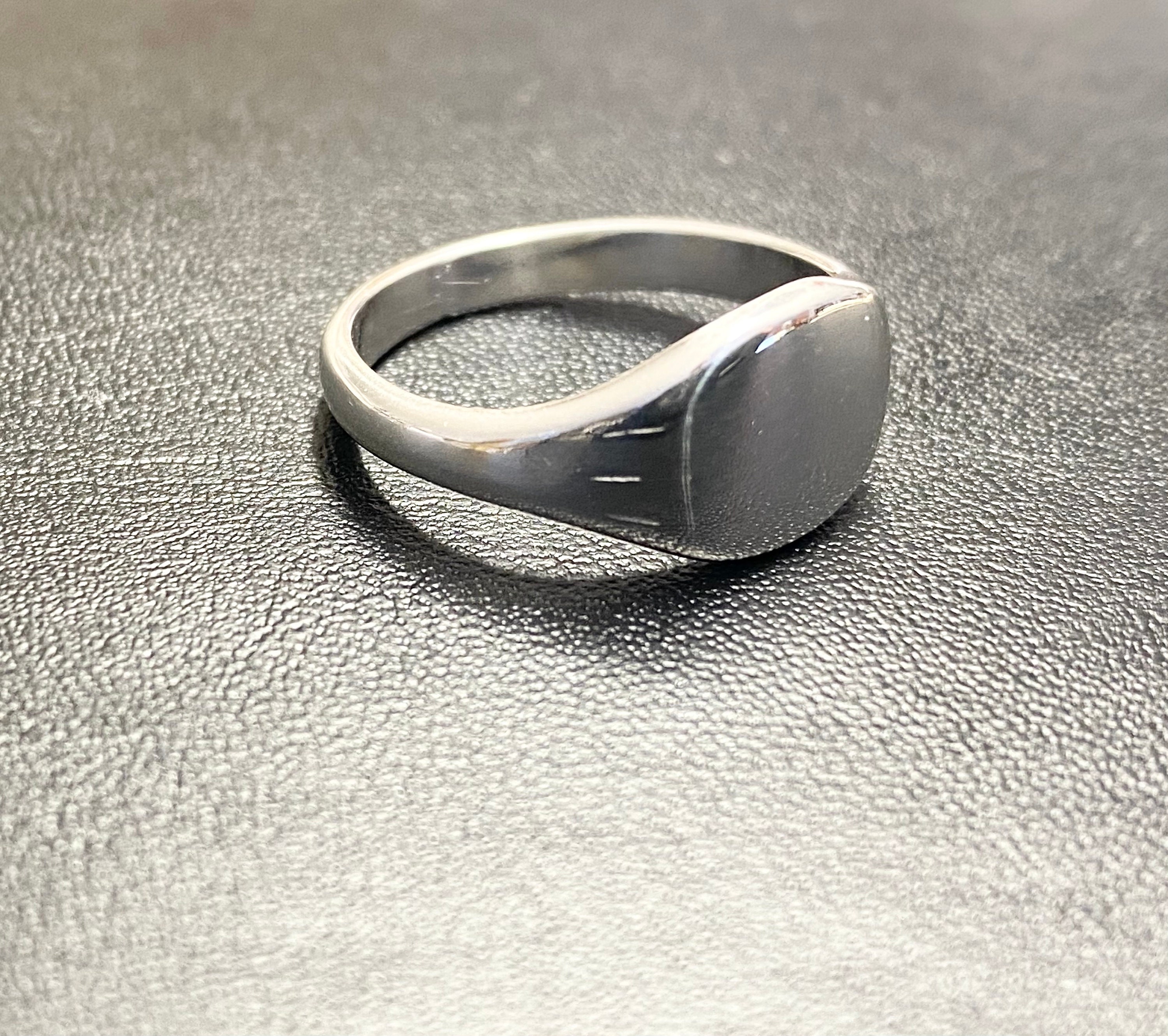 Sterling Silver Signet Ring With Engraving. - Etsy UK