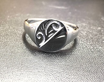 Mens Signet Sterling Silver 13.2 mm x 12.0 mm Medium weight Oval Shape Ring