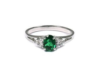 Sterling Silver Emerald & White CZ Ring