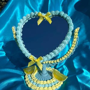 Fake Cake Heart Mirror