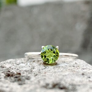 Small Peridot Ring: August Birthstone, S925 Sterling Silver, Vintage Style