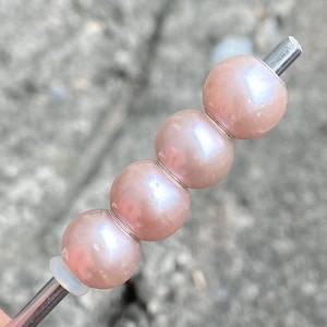 Freshwater Pearl Charm Bead: Light Pink Silver Core