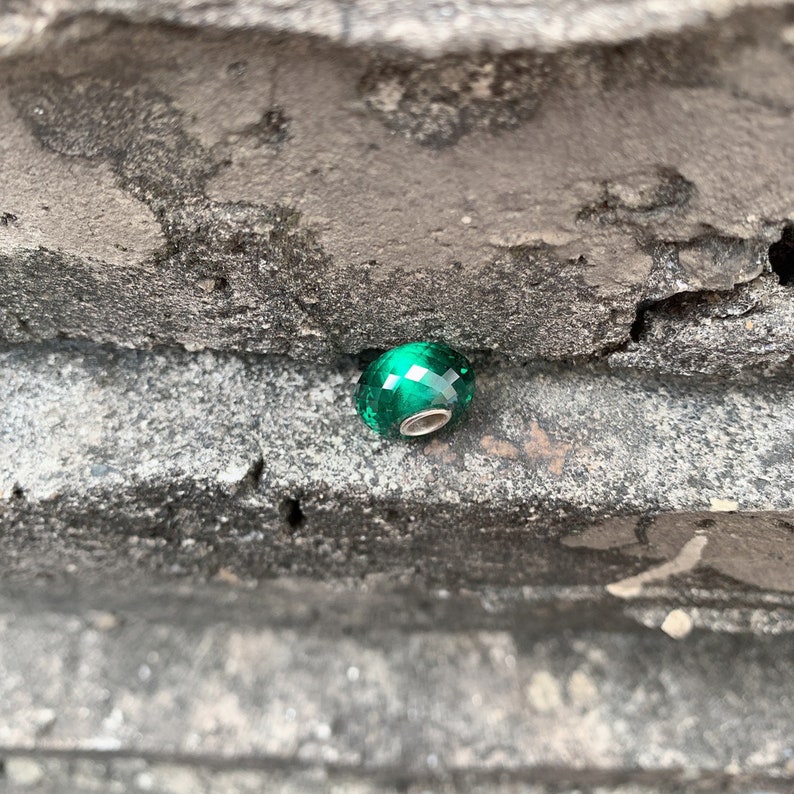 Emerald Bead
