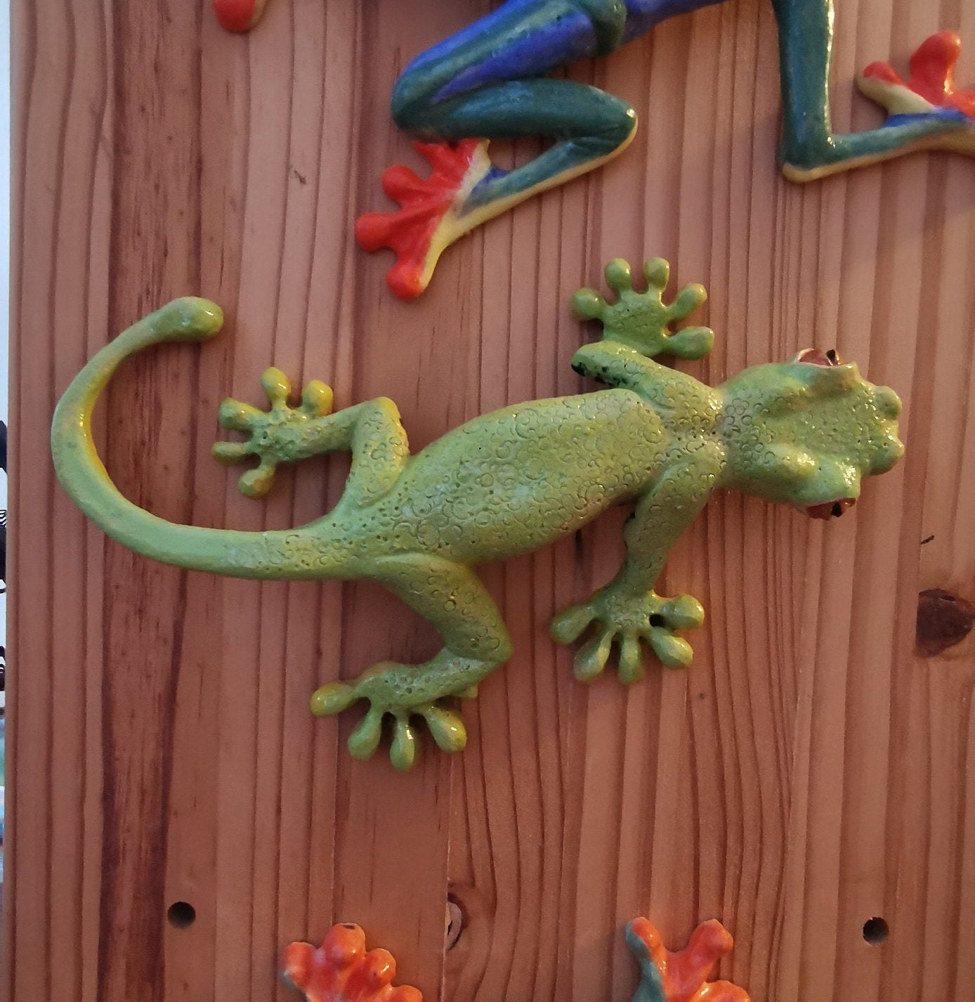 Lizard Sculpture Pottery -  Hong Kong