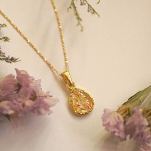 October Birth Flower Necklace, Sterling Silver, Real Flower, Marigold Flower Inspired, Birthday Gift, Birthday Gift, Gifts For Her 45 cm