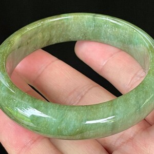 Certified Jadeite Jade Bangle – Icy Emerald & Apple Green – Gemstone Gift, Burmese Jade Jewelry Bracelet – Gemstone Gift - 58.5mm – JB043