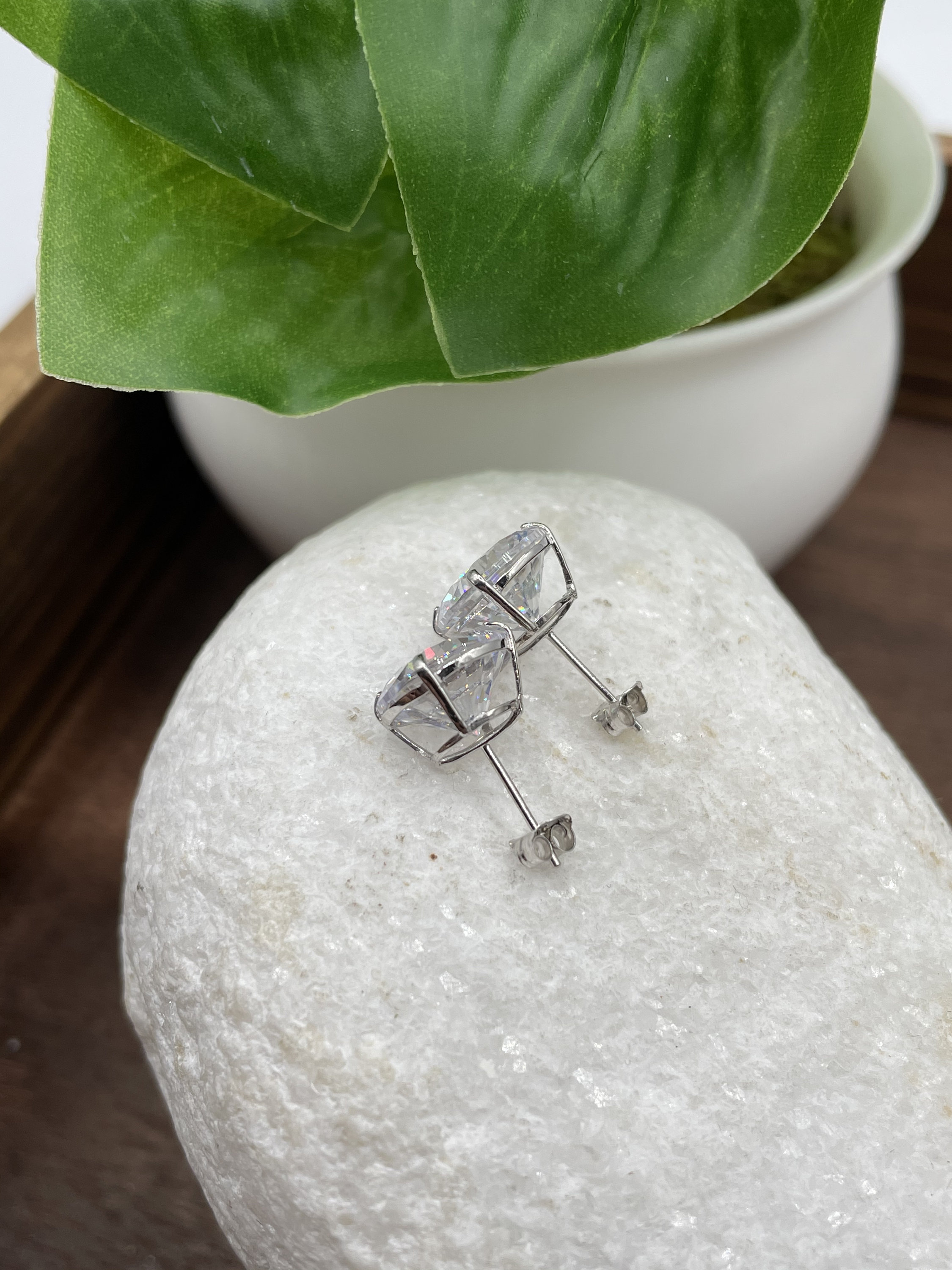 14K Solid White Gold Brilliant Bright Round CZ Stud Earrings