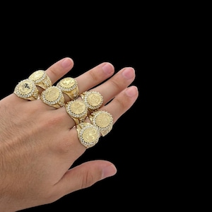 Anillos de circonita cúbica con el signo del zodíaco: oro amarillo de 10 quilates