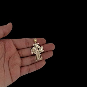 Colgante de cruz - Oro amarillo de 14 quilates
