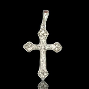 Diamond Cross Necklace / 14k Gold Diamond Cross 0.15 CT / Dainty Diamond Cross / Baptism Gift / Communion / Confirmation / Confirmation /