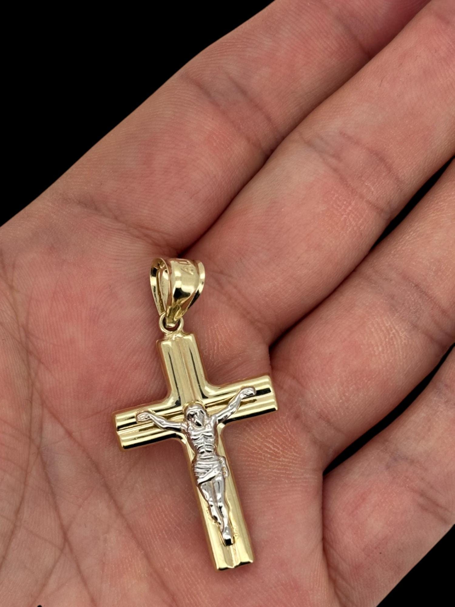 10Kイエローゴールドクロスペンダント、イエス十字架付きツートン