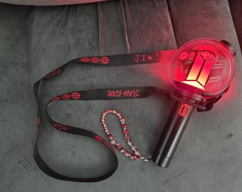Porta lightstick Arirang, cordino BTS - nero e rosso