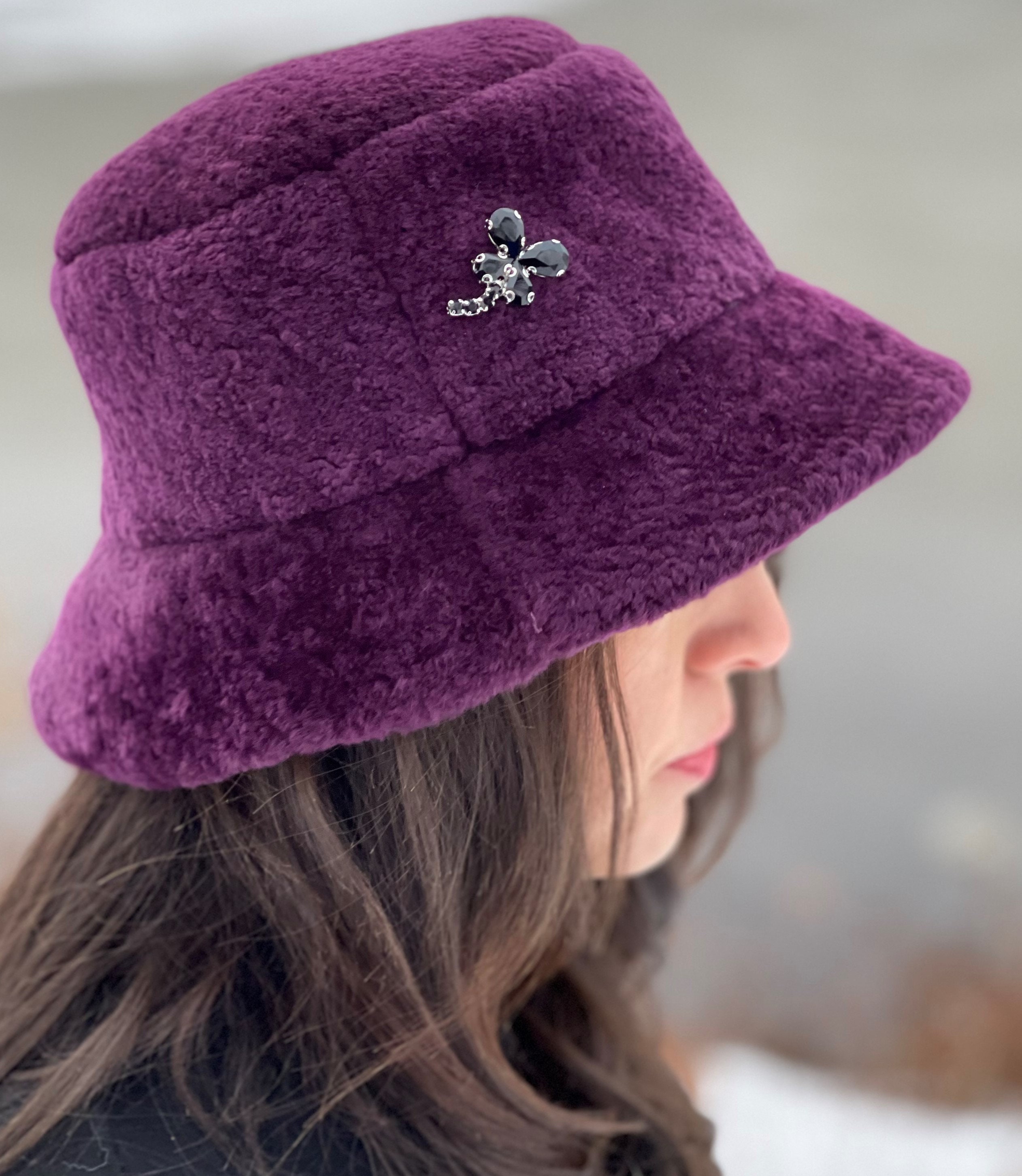 LA DIOR-BU Women Leather Hat Burgundy 
