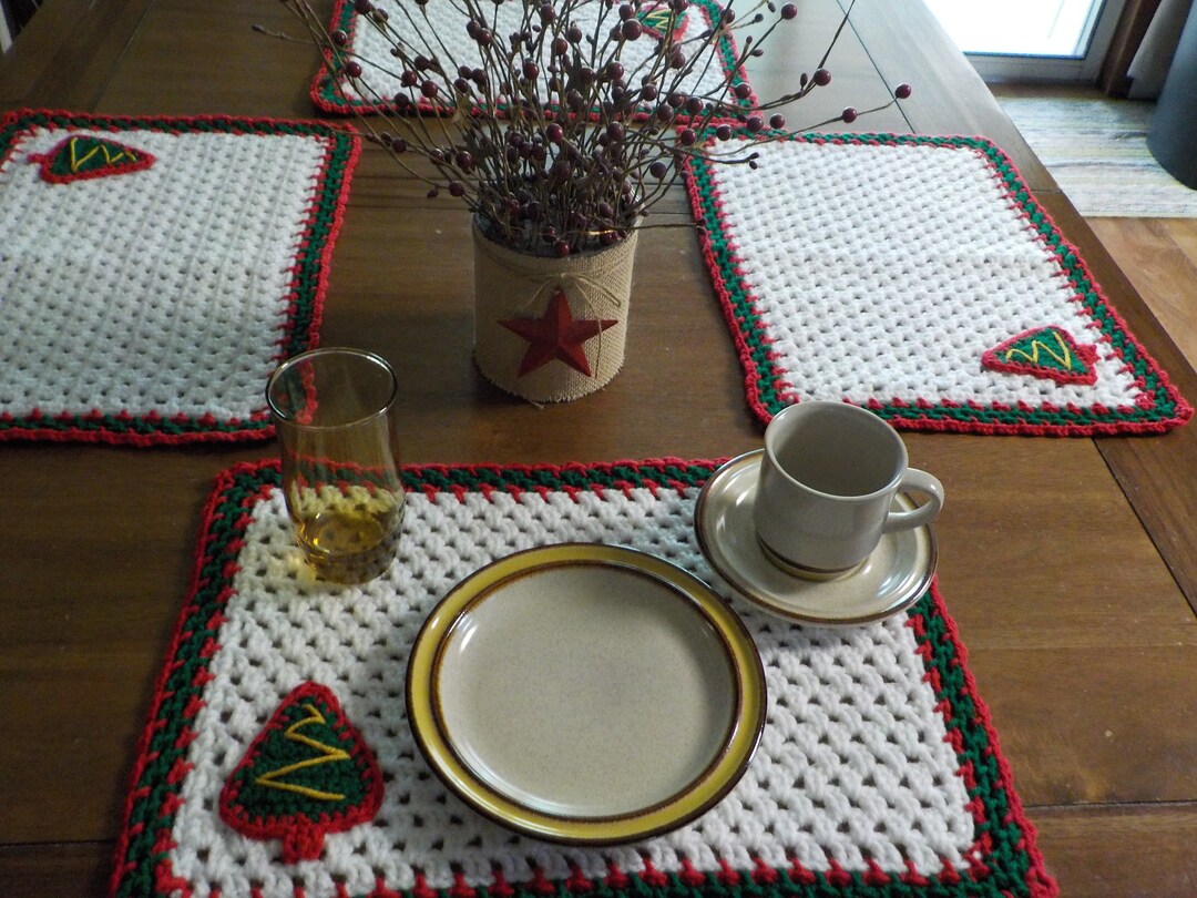 Hand Crochet Christmas Placemats Christmas Table Decor Set Etsy