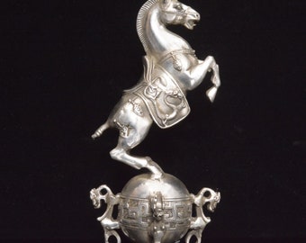 Chinese handmade carved white copper gilded silver horse ornaments are worth collecting and using,