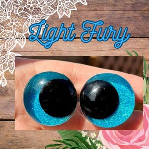 Handpainted Offset Kawaii Safety Eyes, Light Fury, glitter safety eyes, handpainted safety eyes, safety eyes for amigurumi, 1 set