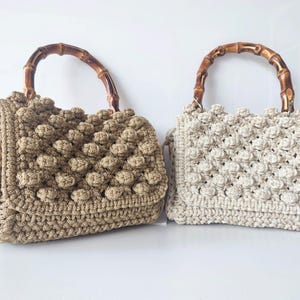 Luxuriöse handgestrickte Bubble-Einkaufstasche, schicke Bambusgriff-Geldbörse für besondere Anlässe und den stilvollen täglichen Gebrauch, perfekte Geschenkidee