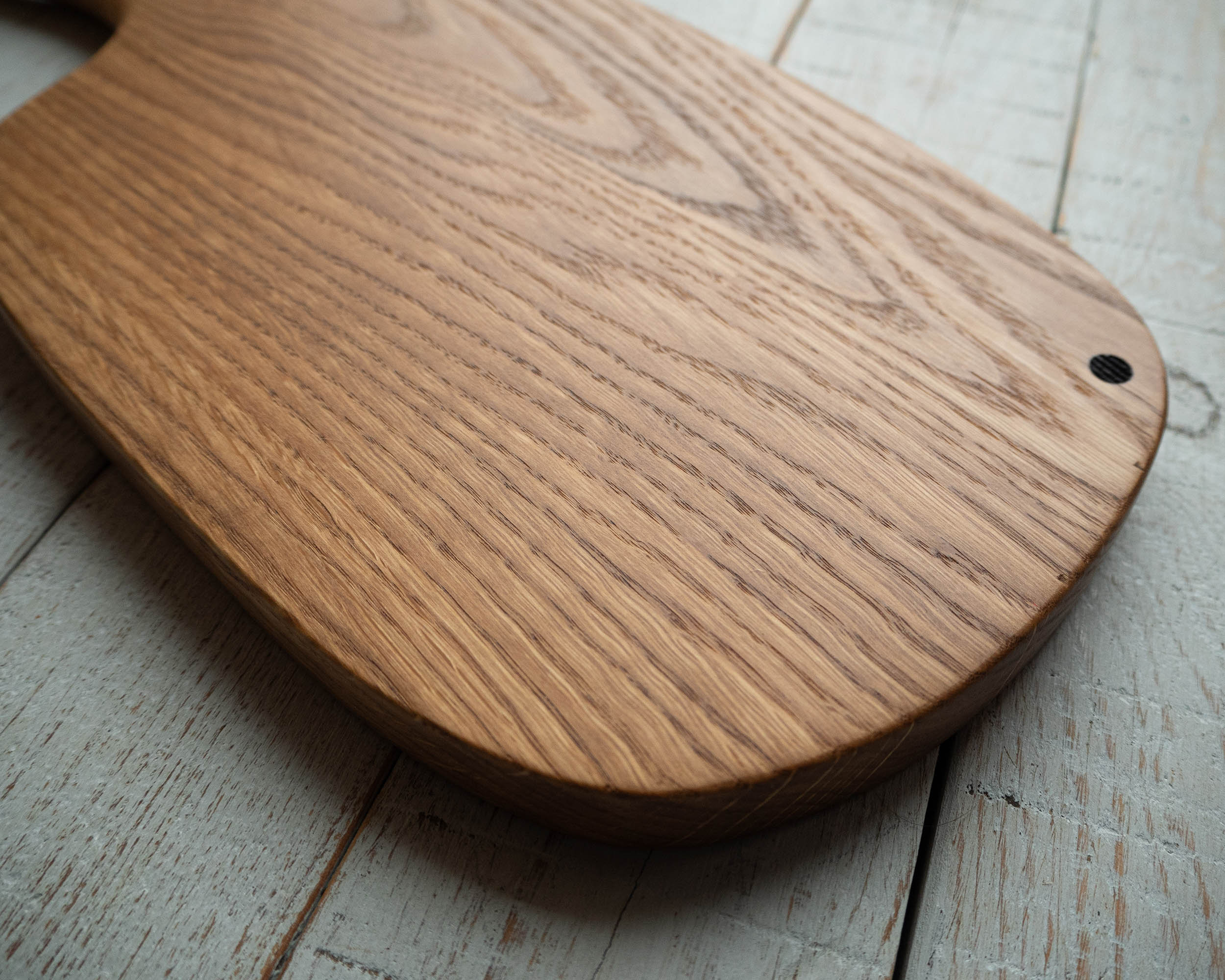 ヴィンテージスタイルのオーク材カッティングボード、手作りの無垢材