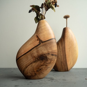 Handcrafted Wooden Vase for Dried Flowers, Solid Walnut hardwood, Minimalist  Home Decor, Bespoke