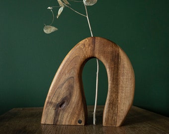 Minimalist Wooden Vase for Dried Flowers Arrangement, Wabi sabi Decoration, Handmade Solid Walnut, Bespoke