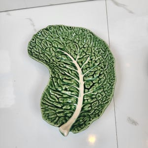 Vintage GENIUNE Bordallo Pinheiro Cabbage Leaf Dish | Portuguese Majolica Green Ceramic | 22cm x 17cm | MARKED