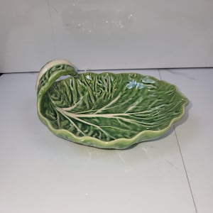Vintage GENIUNE Bordallo Pinheiro Cabbage Leaf Dish | Portuguese Majolica Green Ceramic | 18 x 17cm | MARKED