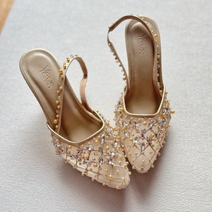 Gold cocktail shoes deals