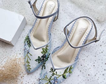 blue pointed toe shoe with green leaf embroidery, garden party comfort shoe, tropical elegant flats