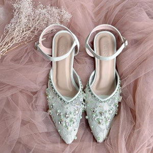 soft green lace classy bridal shoe, unique wedding guest party shoes, pointed toe bridal low heels, ankle strap bridesmaid shoe, pearl shoe