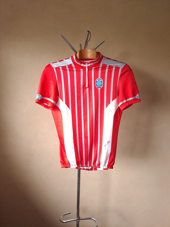 bright crimson jersey
