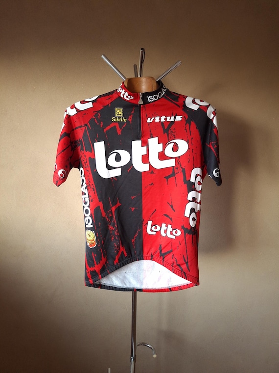Maillot cycliste Japon – Rouge profond & écusson discret | Vintage Cycling
