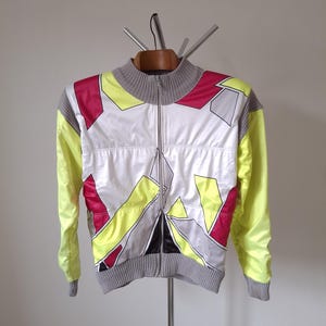 Vintage 90&#39;s Italian bold abstract long sleeve cycling jacket, size M (short)