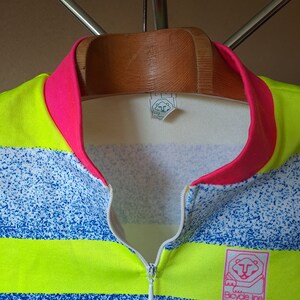 Vintage 90's bright and colorful warm short sleeve cycling jersey, size L image 3