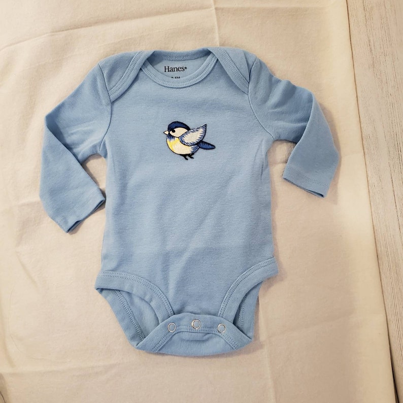 Baby bodysuit with bird or narwhal applique 0-6 mos