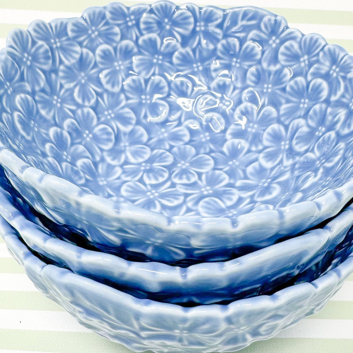 Set of 3 Blue Hydrangea Tidbit Bowls