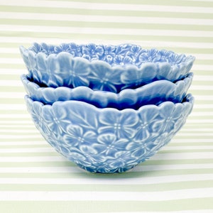 Set of 3 Blue Hydrangea Tidbit Bowls image 2