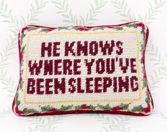 ヴィンテージのニードルポイント犬用クリスマスストッキング