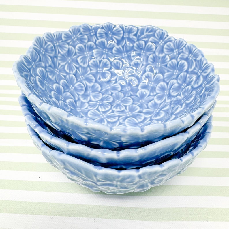 Set of 3 Blue Hydrangea Tidbit Bowls image 1