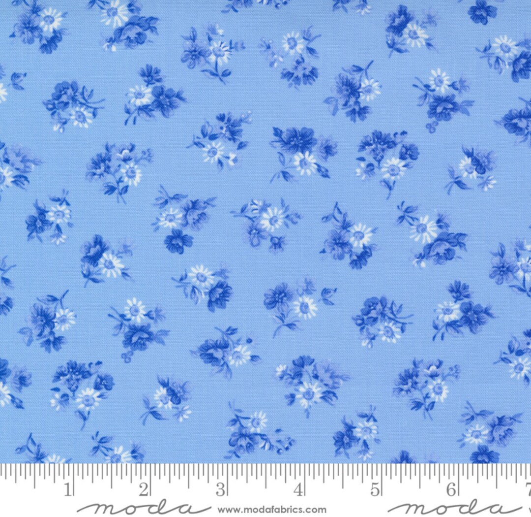 Moda SUMMER BREEZE Quilt Fabricbythe1/2 Yard by MODA 33613 16 Little
