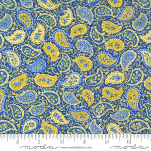 Moda - SUMMER BREEZE - Quilt Fabric-by-the-1/2 yard by MODA 33614 - 17 Paisley Blender in Royal