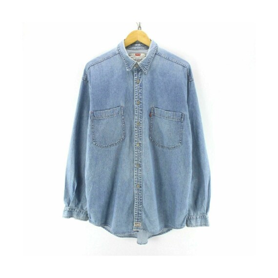 Vintage Levi's Men's Denim Shirt Size M Long Sleev