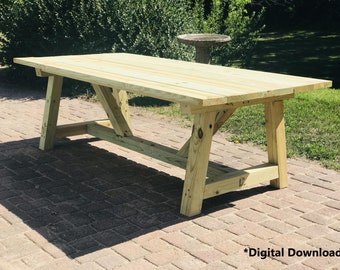 Easy DIY Farm Table Woodworking Plans