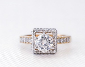 Awesome White Round Cut CZ Diamond Solitaire Halo Party Wear And Gift Ring For Mother