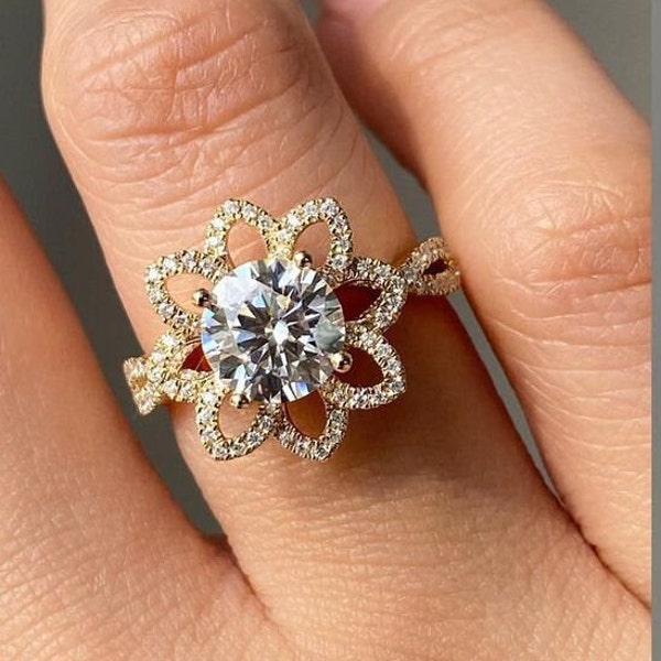 Bague solitaire blanche pour tenues de mariage et de réception avec diamants ronds et délicats pour femme