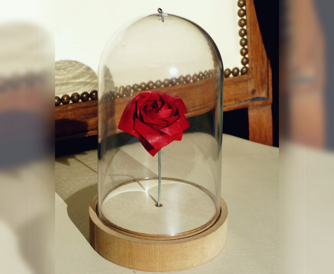 Origami Sculpture Rose. Decoration Interieure.