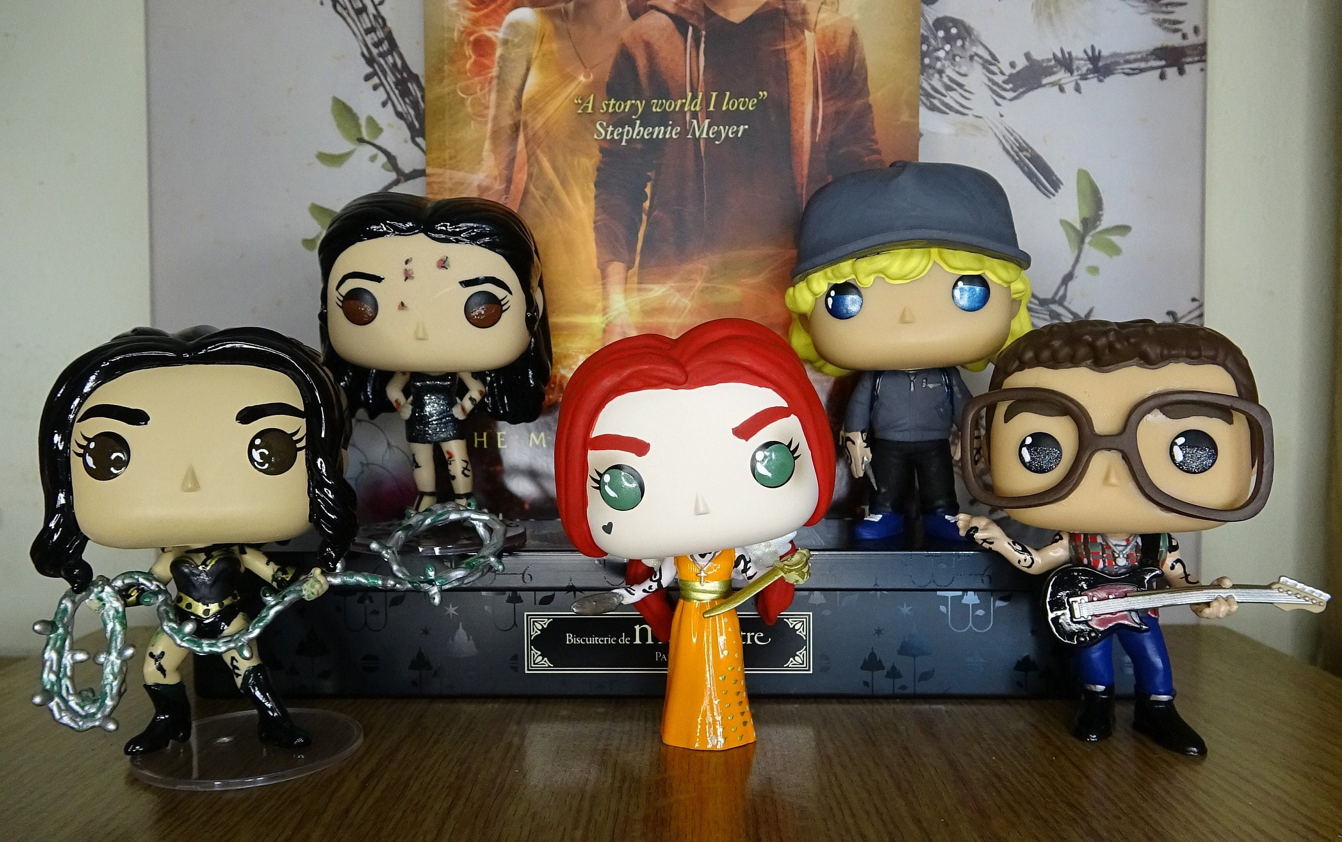 シャドウハンター - クラリー・フェアチャイルド、キット・ヘロンデール、サイモン・ルイス、イザベル・ライトウッド・ファンコス - Etsy 日本, image size:2690x1688