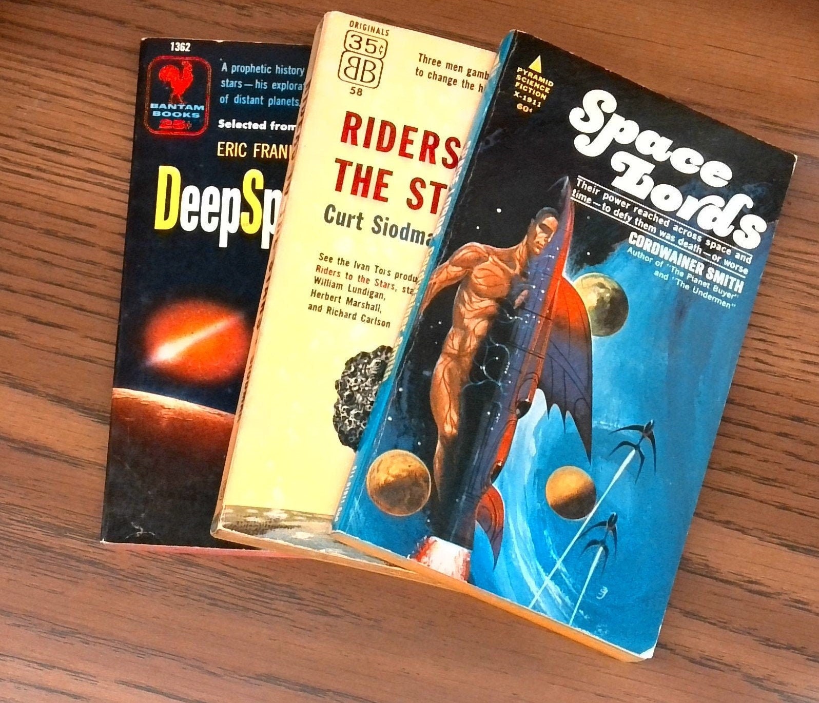 Quest of the Three Worlds by Cordwainer Smith Quest of the Three Worlds by Cordwainer Smith