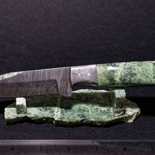 Handmade Gemstone Knife Handle - Gemstone Hunting Knife - Serpentine and Damascus Knife - Gemstone Collector Knife - Knife Sheath and Stand